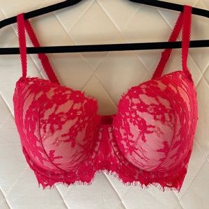 Lot of 9 Victoria Secret Bras